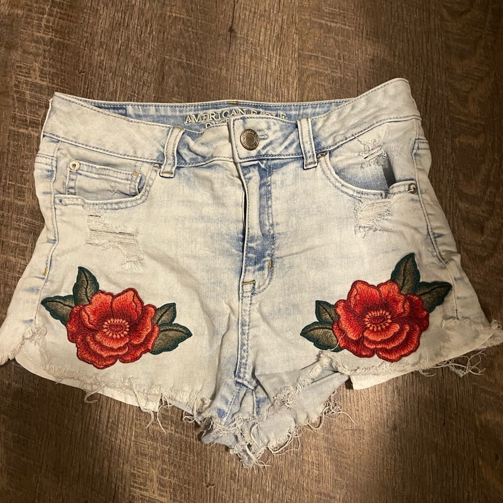 size 10 American Eagle shorts